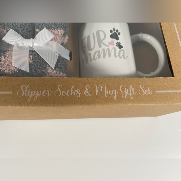 Fur Mama Coffee Cup and Fuzzy Gray and Pink Socks for Dog Owner Gift Set - Picture 3 of 11